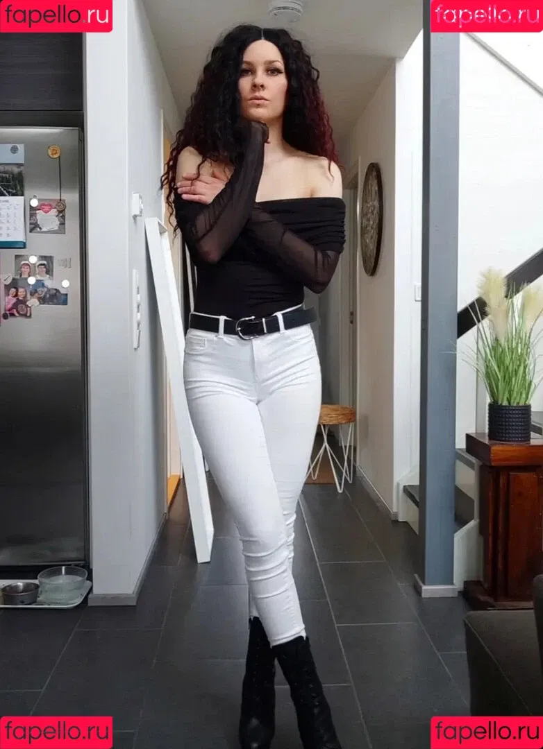 VMissyB Onlyfans Photo Gallery 