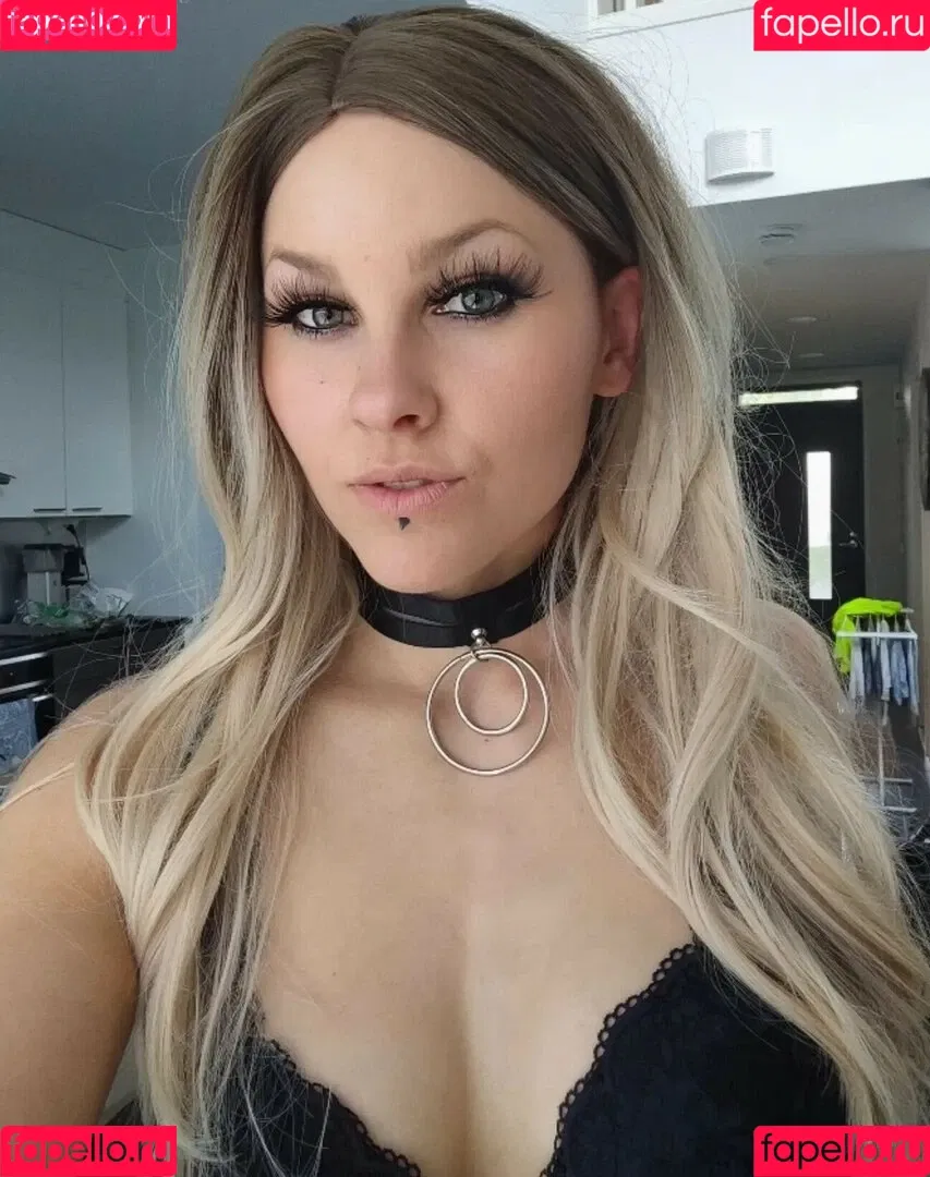 VMissyB Onlyfans Photo Gallery 