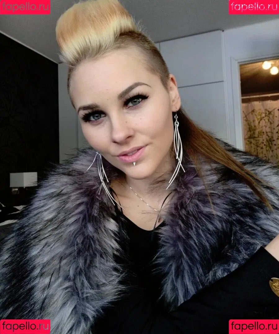 VMissyB Onlyfans Photo Gallery 