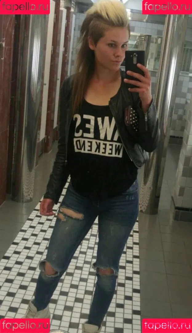 VMissyB Onlyfans Photo Gallery 