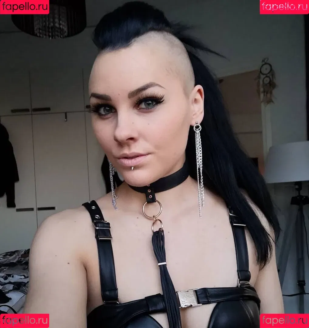 VMissyB Onlyfans Photo Gallery 