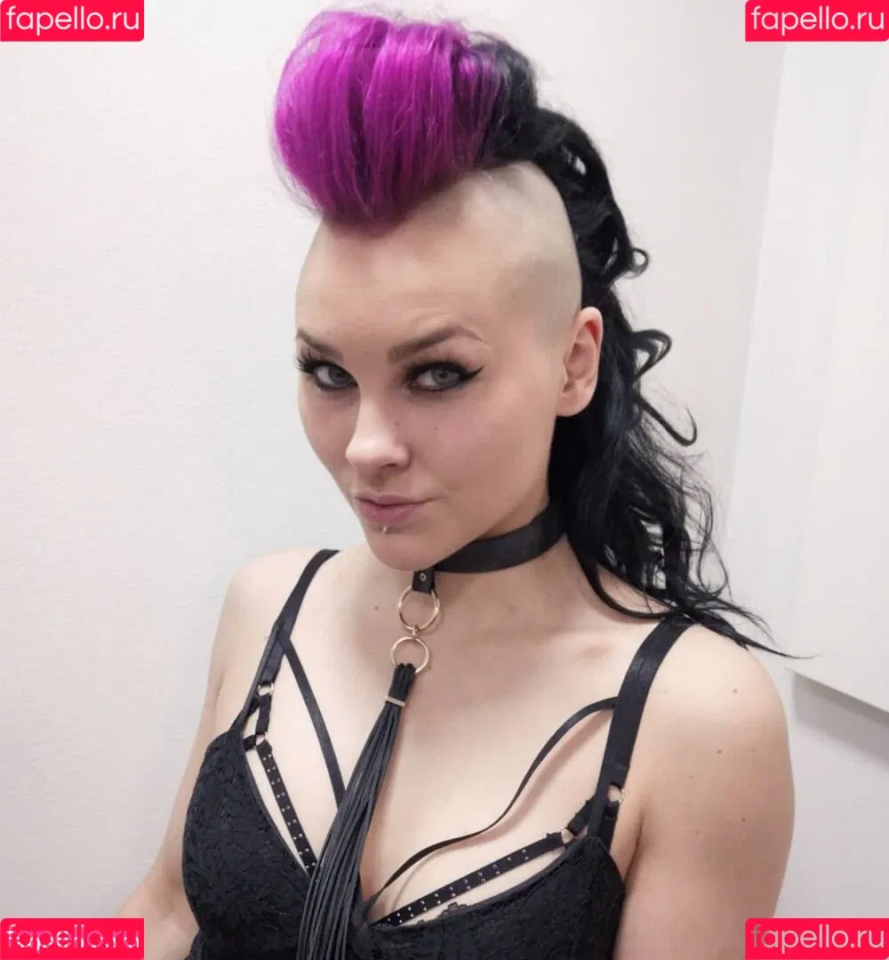VMissyB Onlyfans Photo Gallery 