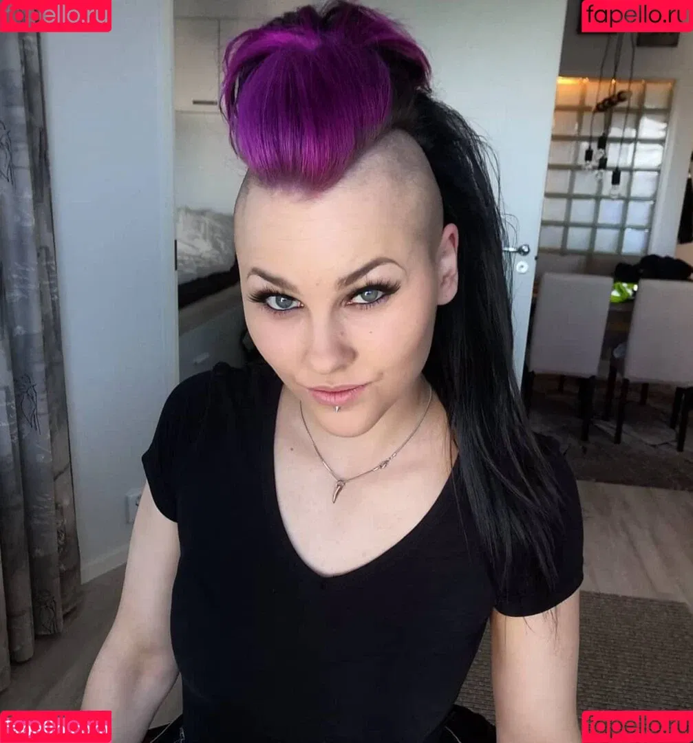 VMissyB Onlyfans Photo Gallery 