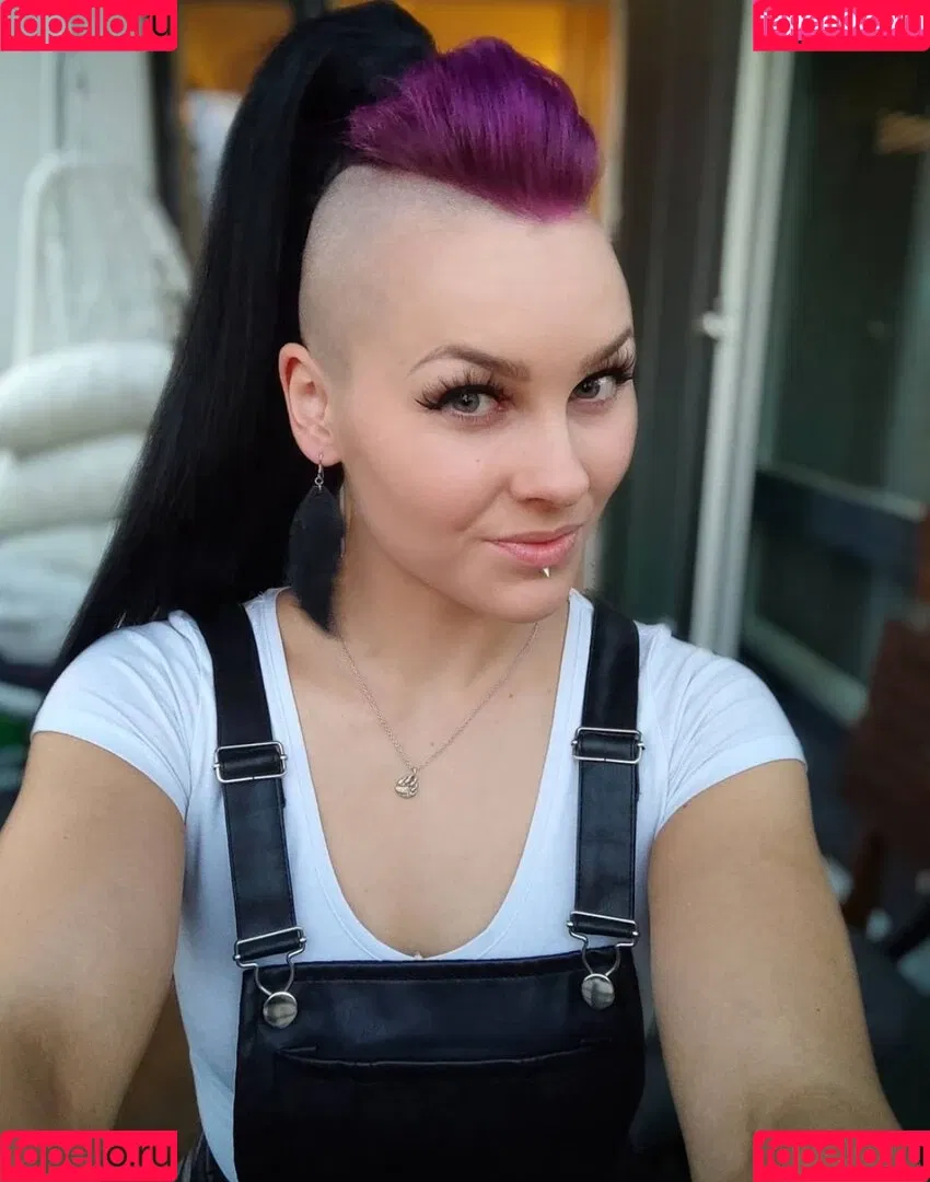 VMissyB Onlyfans Photo Gallery 