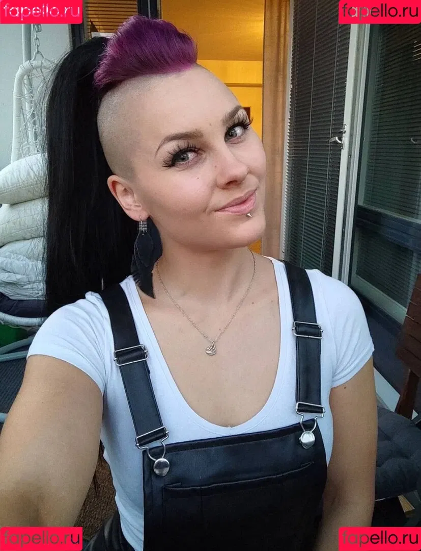 VMissyB Onlyfans Photo Gallery 