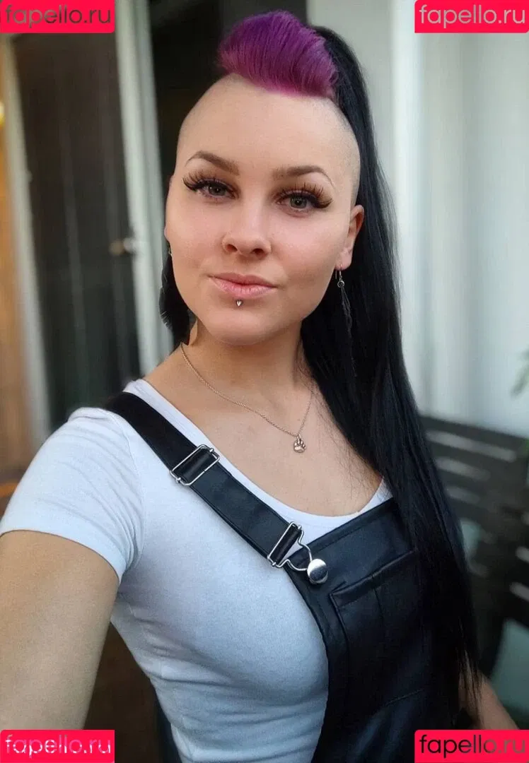 VMissyB Onlyfans Photo Gallery 