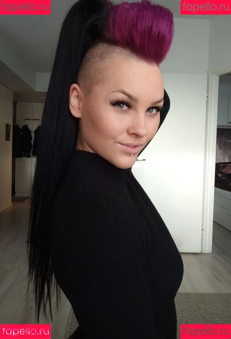 VMissyB Onlyfans Photo Gallery 