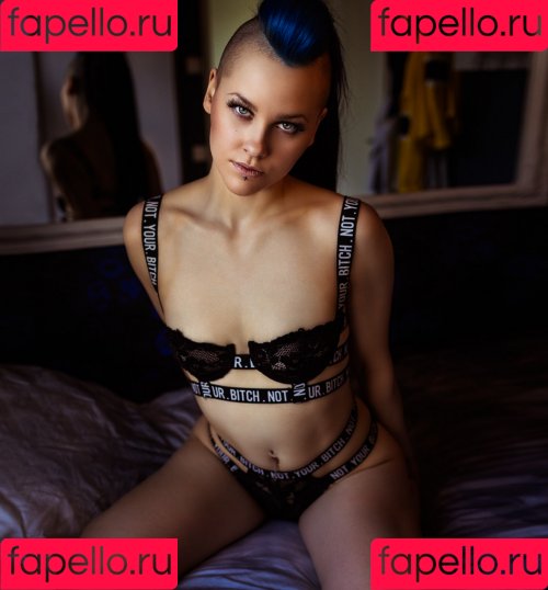 VMissyB Onlyfans Photo Gallery 