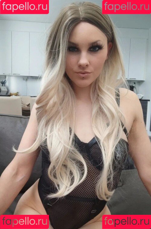 VMissyB Onlyfans Photo Gallery 