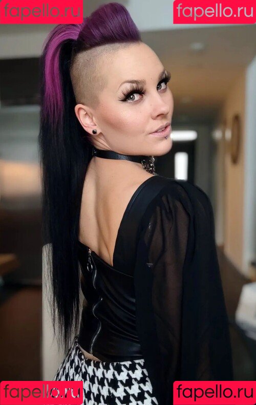 VMissyB Onlyfans Photo Gallery 