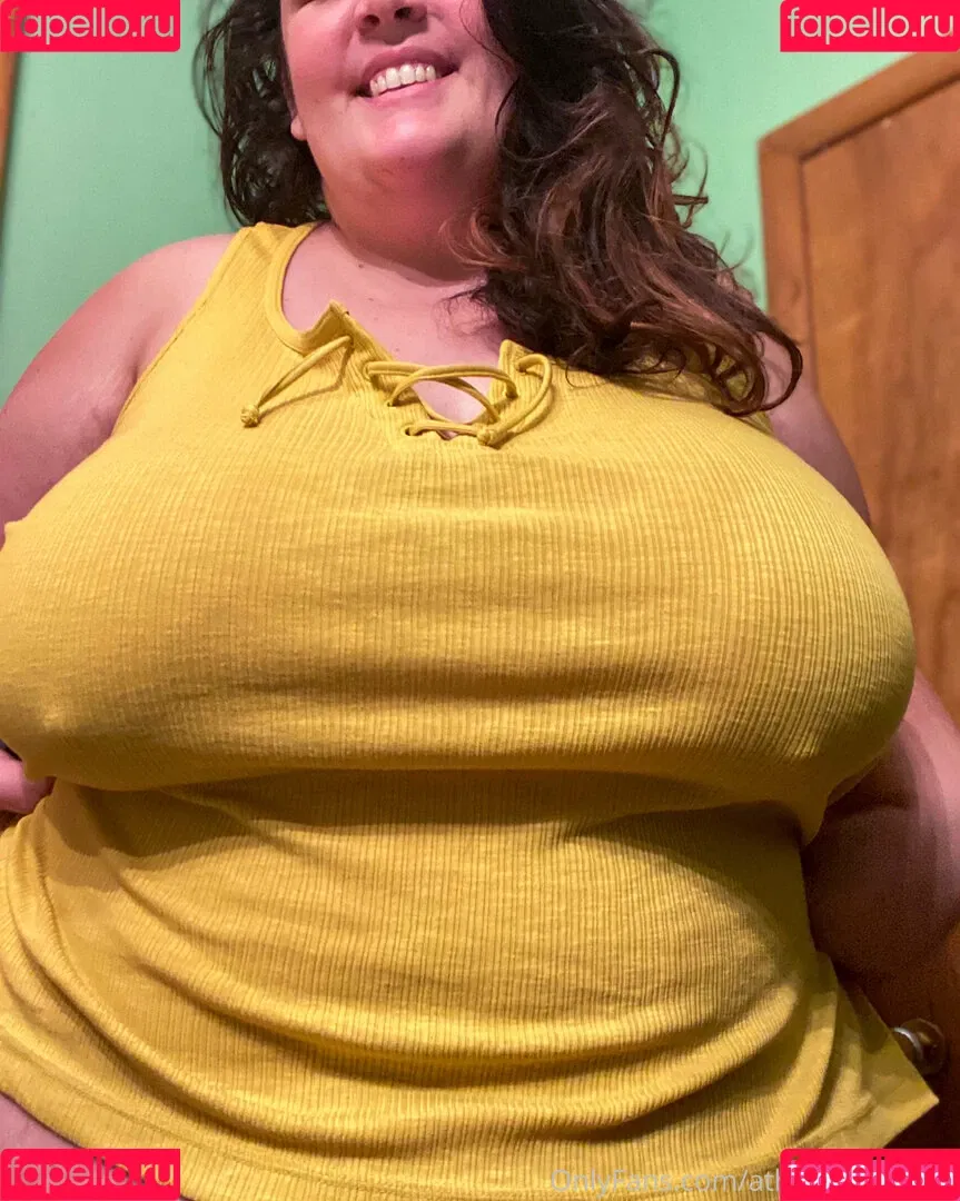 athoughtfulthot Onlyfans Photo Gallery 