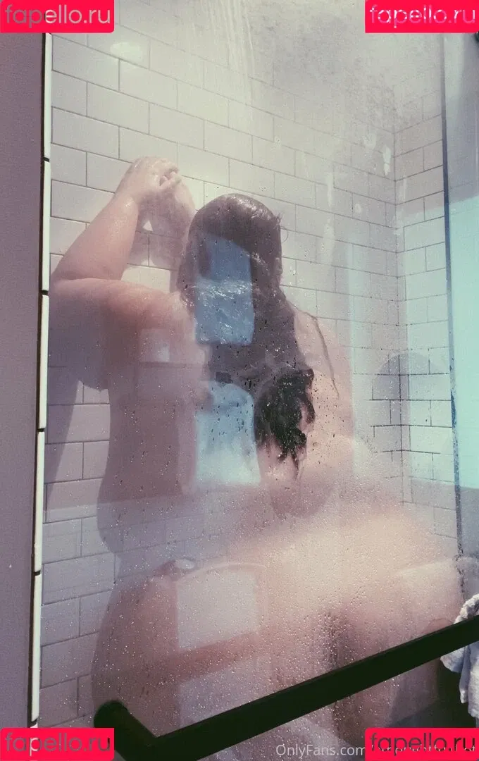 athoughtfulthot Onlyfans Photo Gallery 