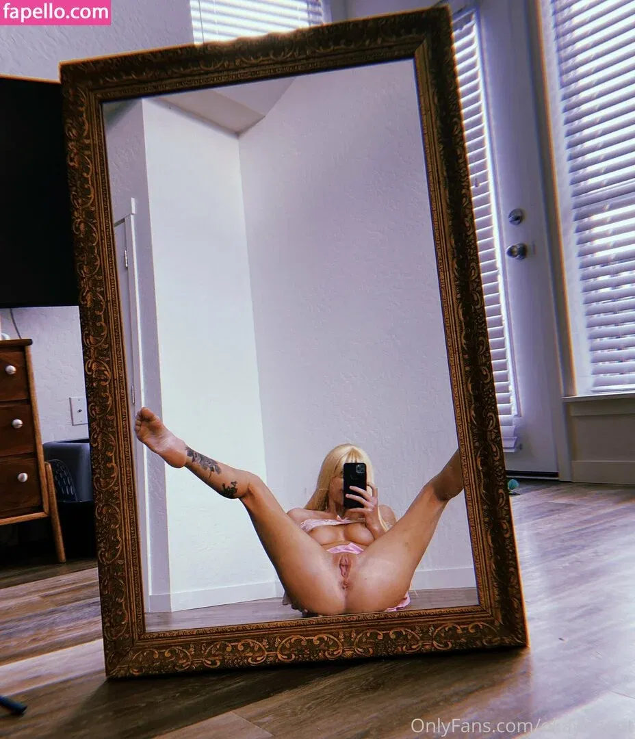 Okaylilzoot Onlyfans Photo Gallery 