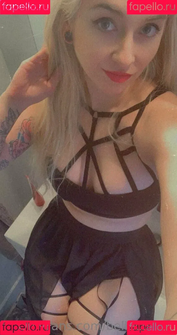 bellecurves Onlyfans Photo Gallery 