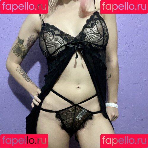 bellecurves Onlyfans Photo Gallery 