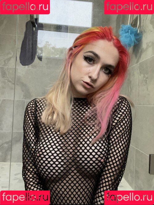 bellecurves Onlyfans Photo Gallery 