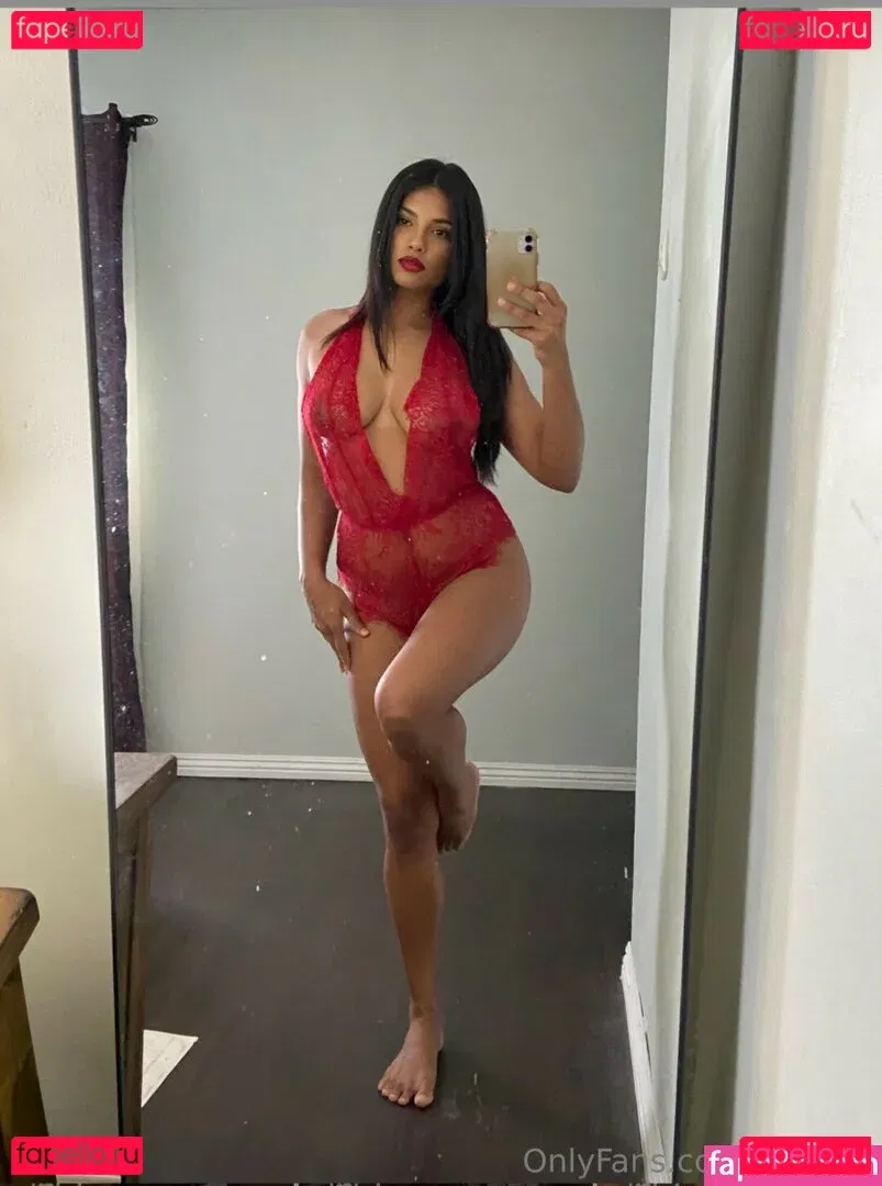 Sinead Xia Onlyfans Photo Gallery 