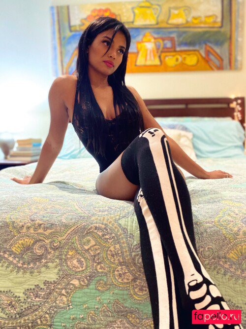 Sinead Xia Nude Onlyfans Photo 20