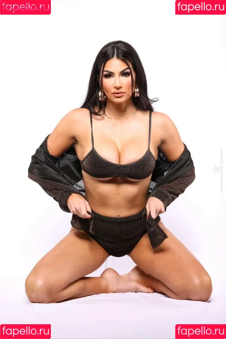 Billie Kay Onlyfans Photo Gallery 