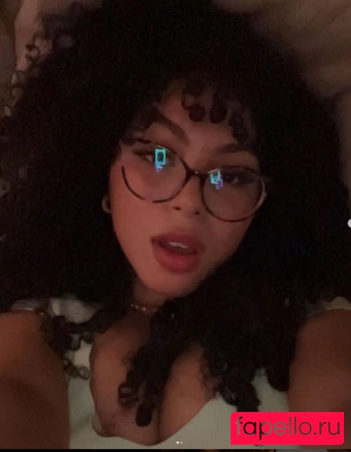 Ykjazlyn Nude Onlyfans Photo 11