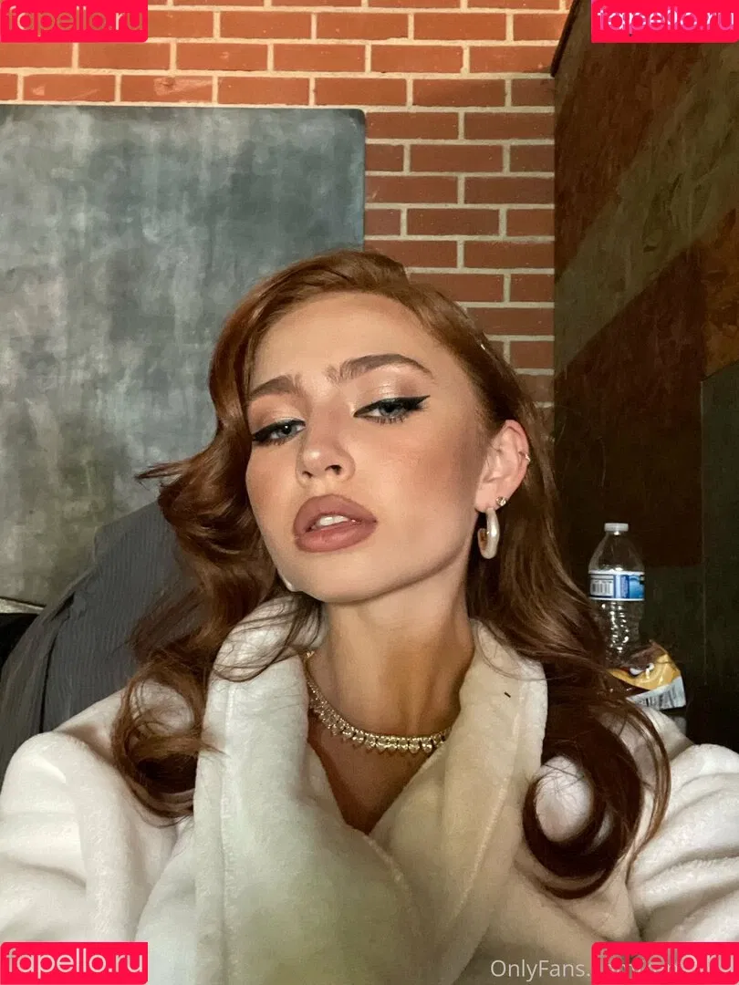 Renata Ri Onlyfans Photo Gallery 