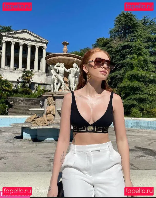 Renata Ri Onlyfans Photo Gallery 