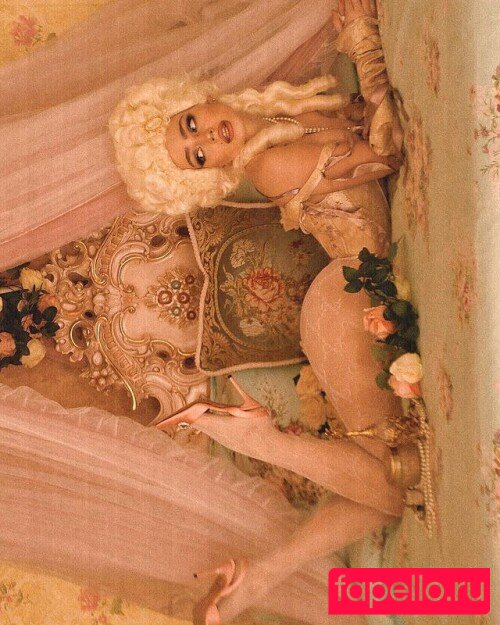 Renata Ri Onlyfans Photo Gallery 