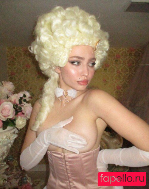 Renata Ri Onlyfans Photo Gallery 