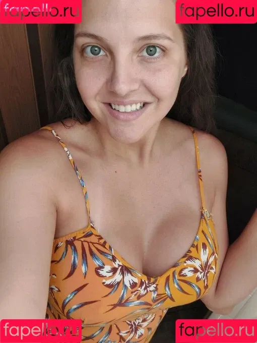 Sadie Holmes Onlyfans Photo Gallery 