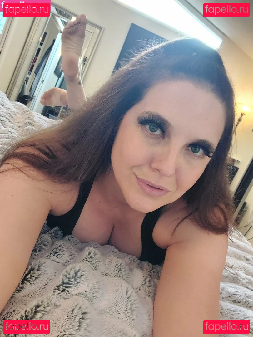 Sadie Holmes Onlyfans Photo Gallery 