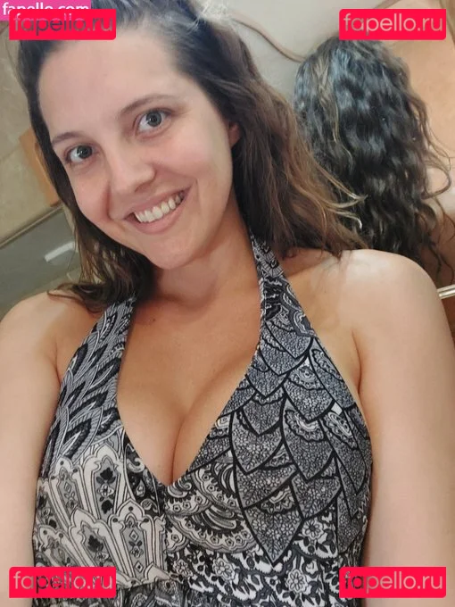 Sadie Holmes Onlyfans Photo Gallery 