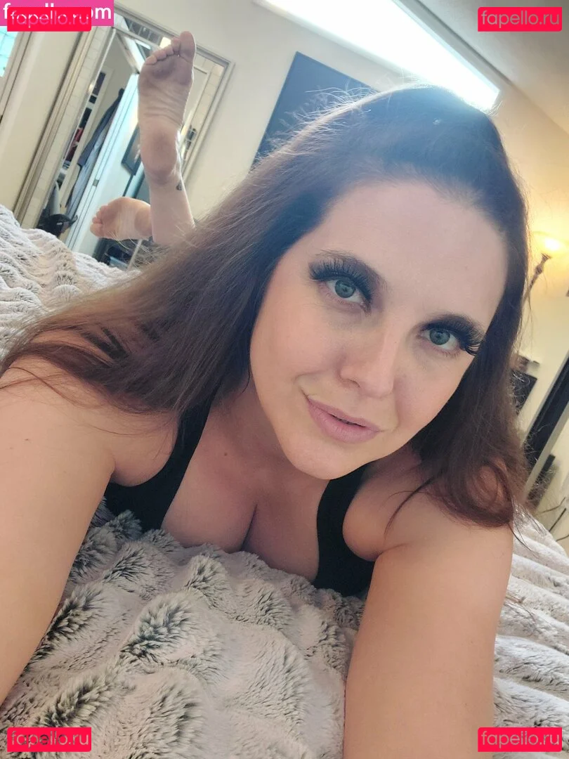 Sadie Holmes Onlyfans Photo Gallery 