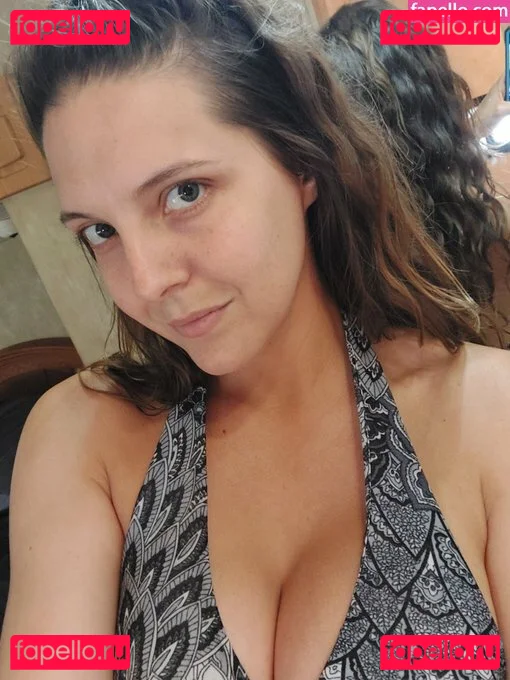 Sadie Holmes Onlyfans Photo Gallery 