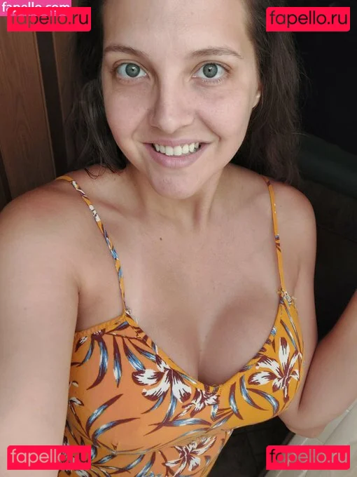 Sadie Holmes Onlyfans Photo Gallery 