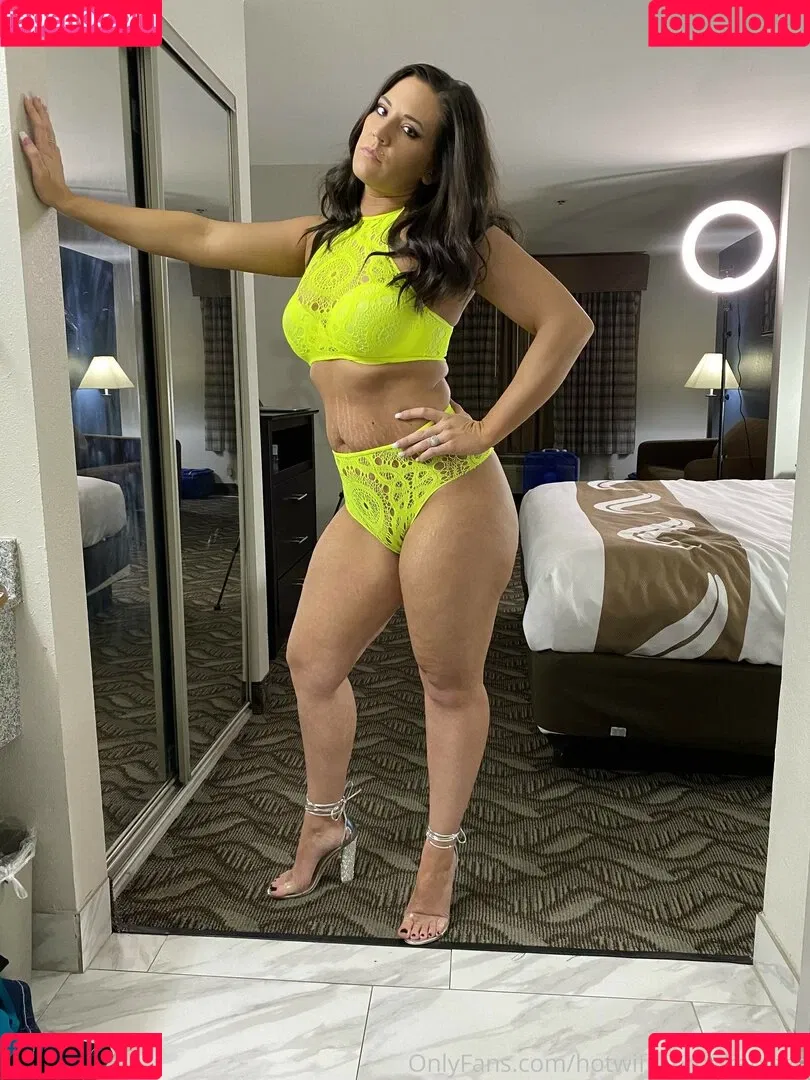 hotwife_brookeblaze Onlyfans Photo Gallery 