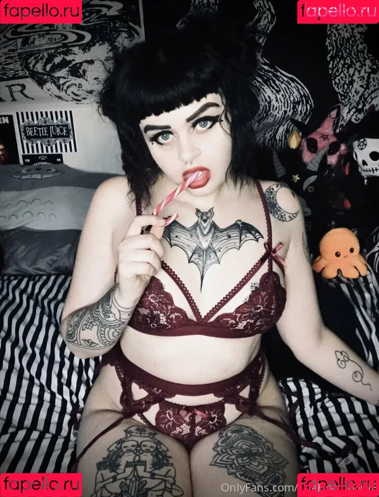 diilestrange Onlyfans Photo Gallery 