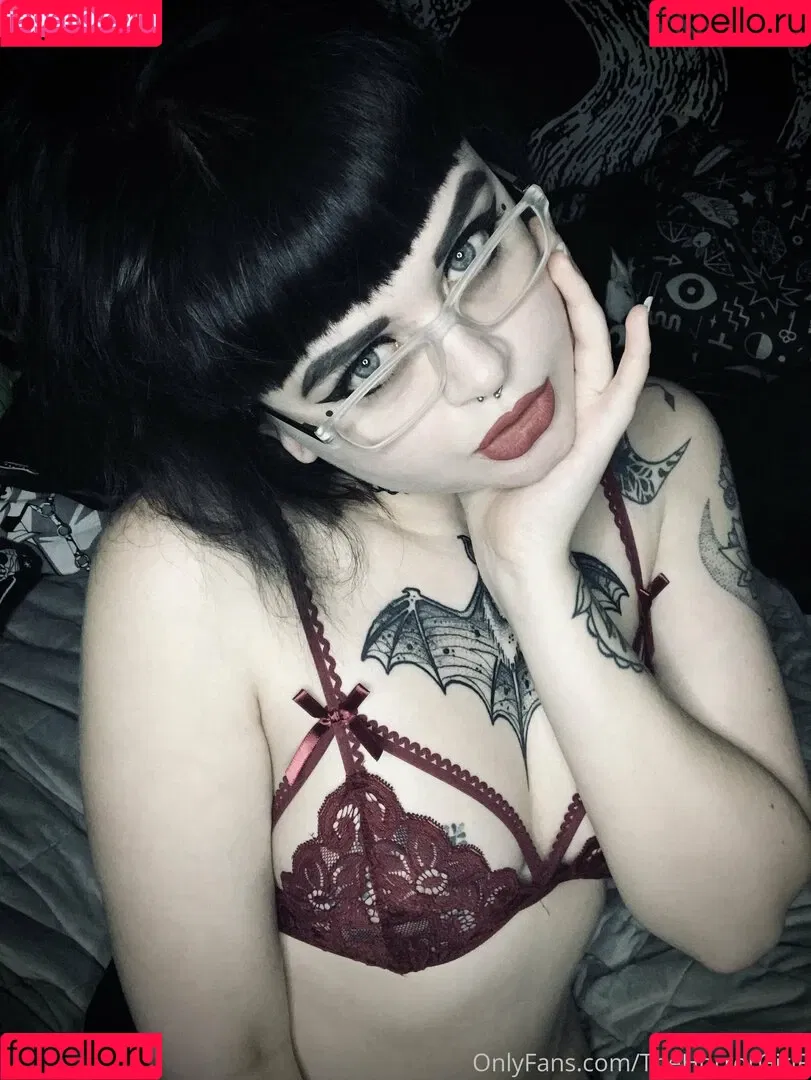 diilestrange Onlyfans Photo Gallery 