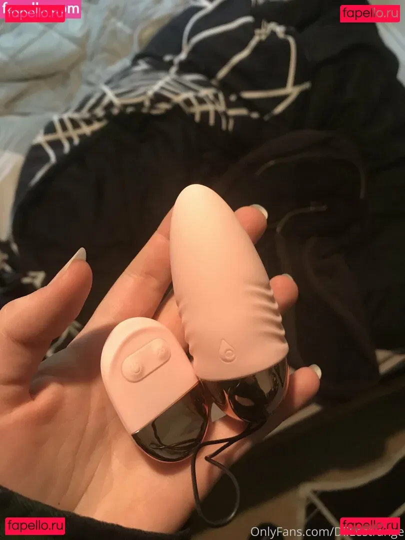 diilestrange Onlyfans Photo Gallery 