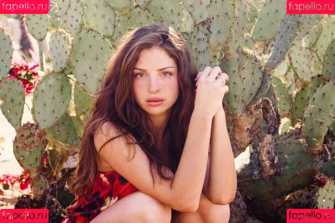 Anna Hopkins Onlyfans Photo Gallery 