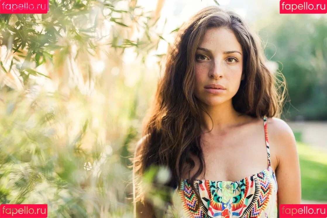 Anna Hopkins Onlyfans Photo Gallery 