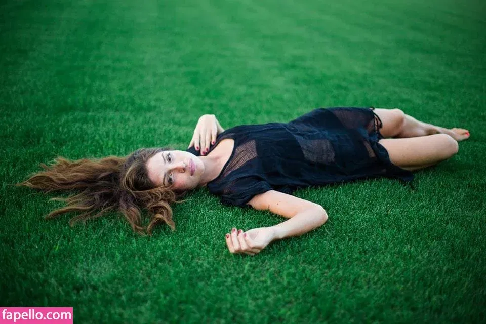 Anna Hopkins Onlyfans Photo Gallery 