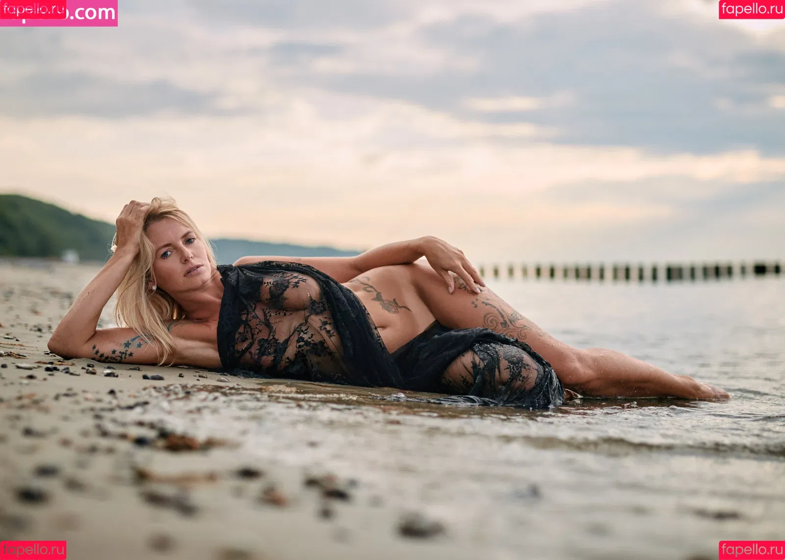 mellla89 Onlyfans Photo Gallery 