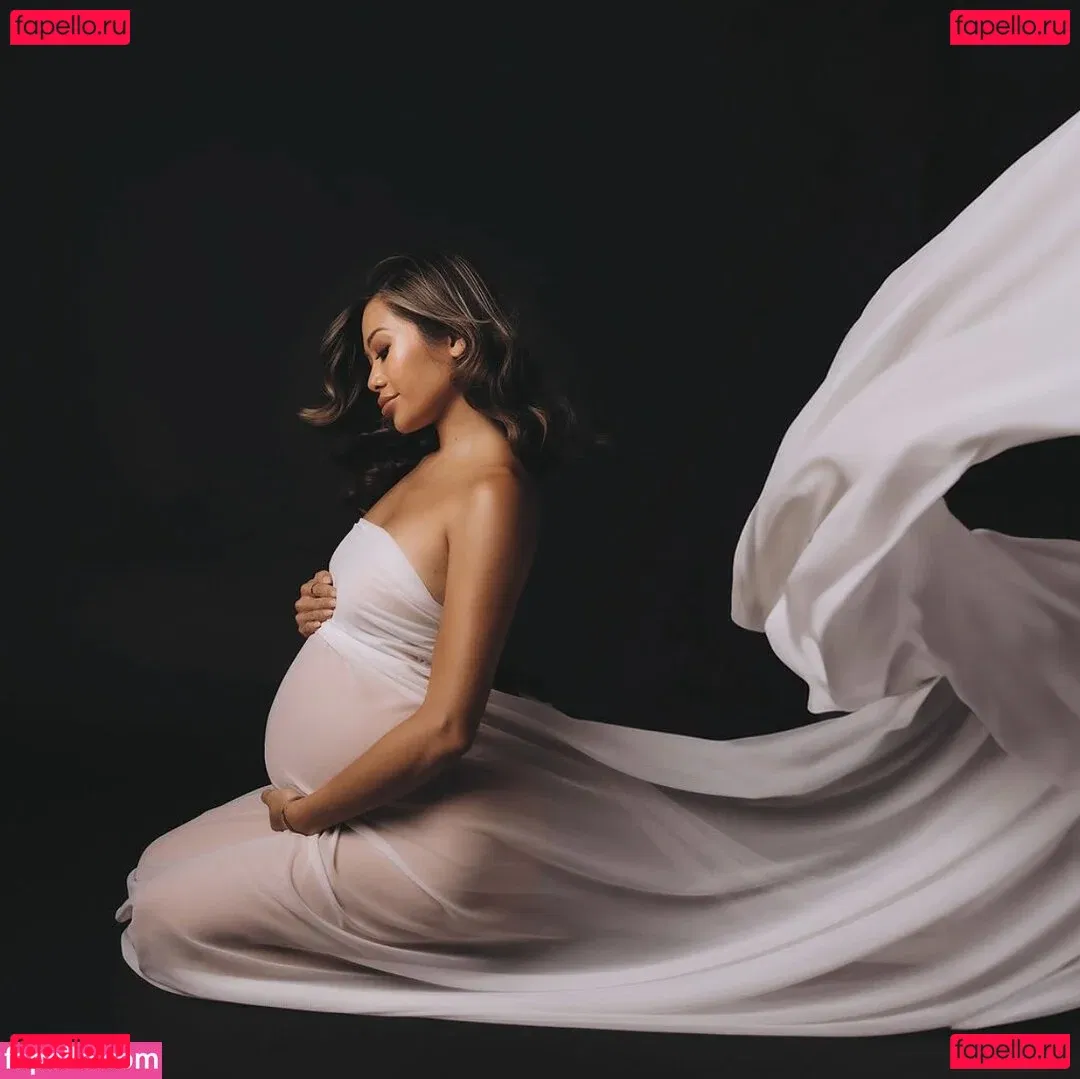 Vina Sky Onlyfans Photo Gallery 