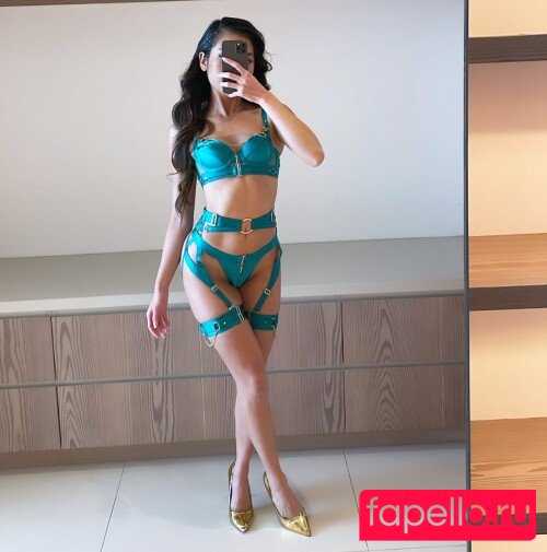 Vina Sky Onlyfans Photo Gallery 