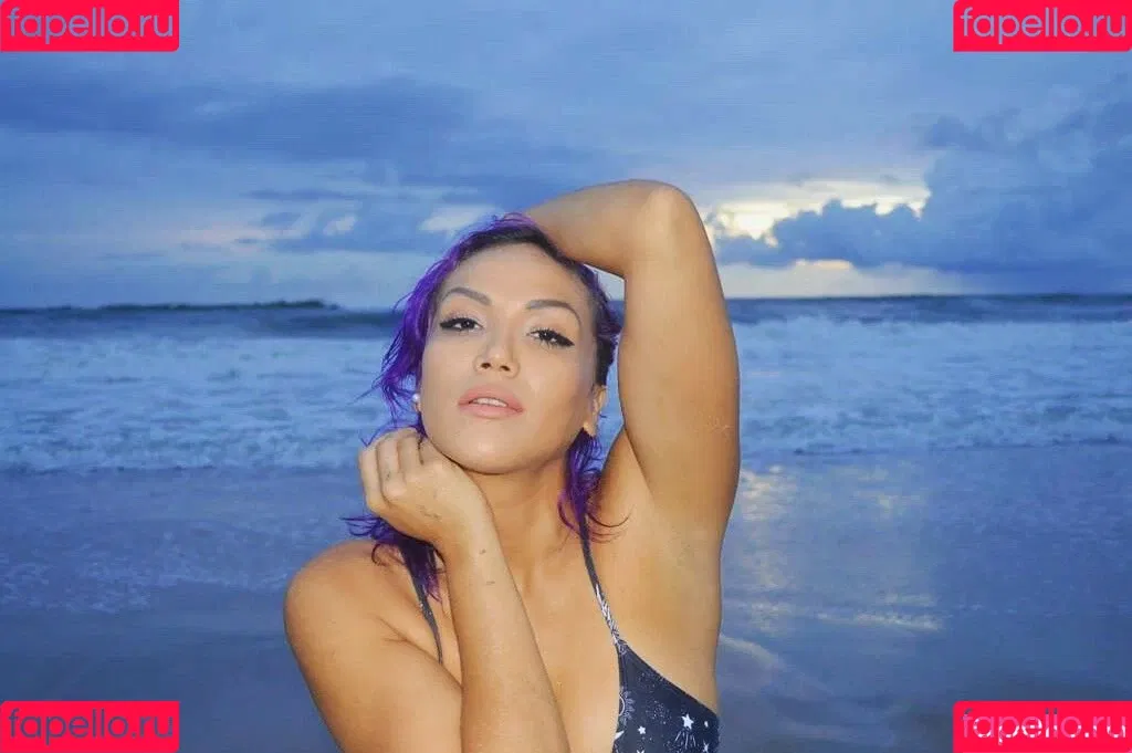 Salina De La Renta Onlyfans Photo Gallery 