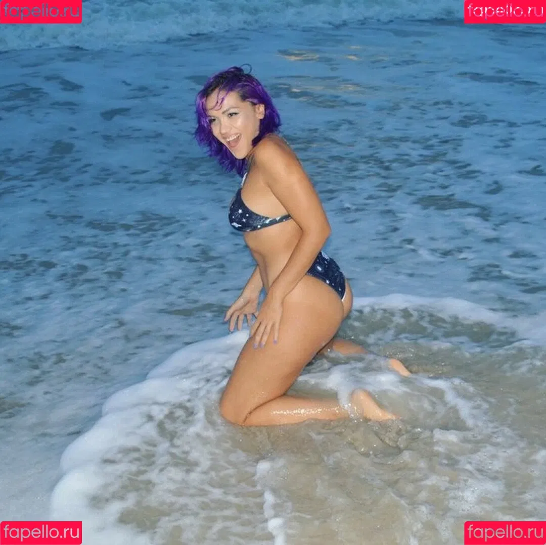 Salina De La Renta Onlyfans Photo Gallery 