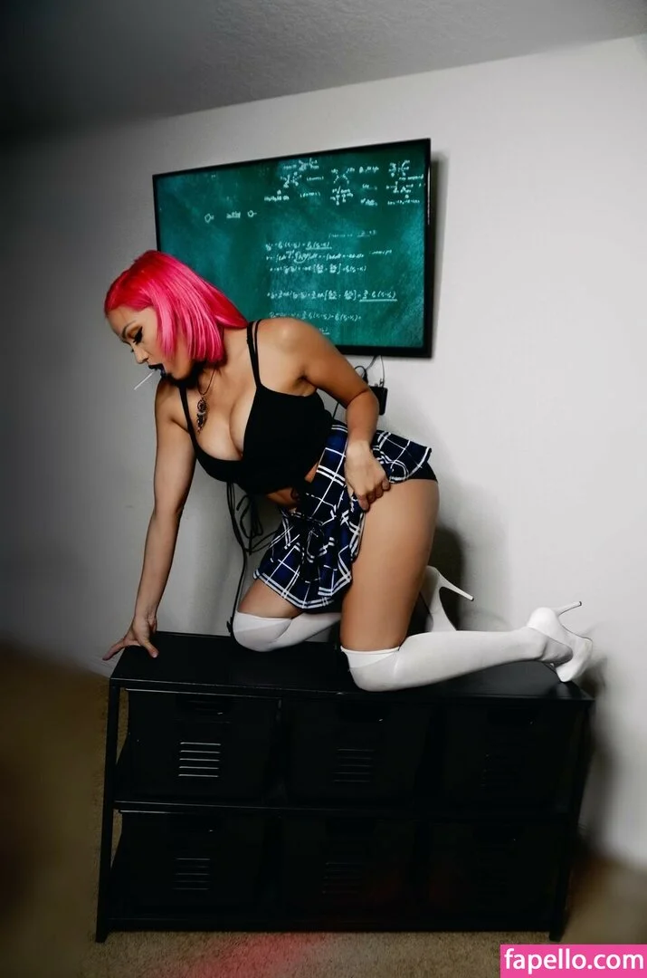 Salina De La Renta Onlyfans Photo Gallery 