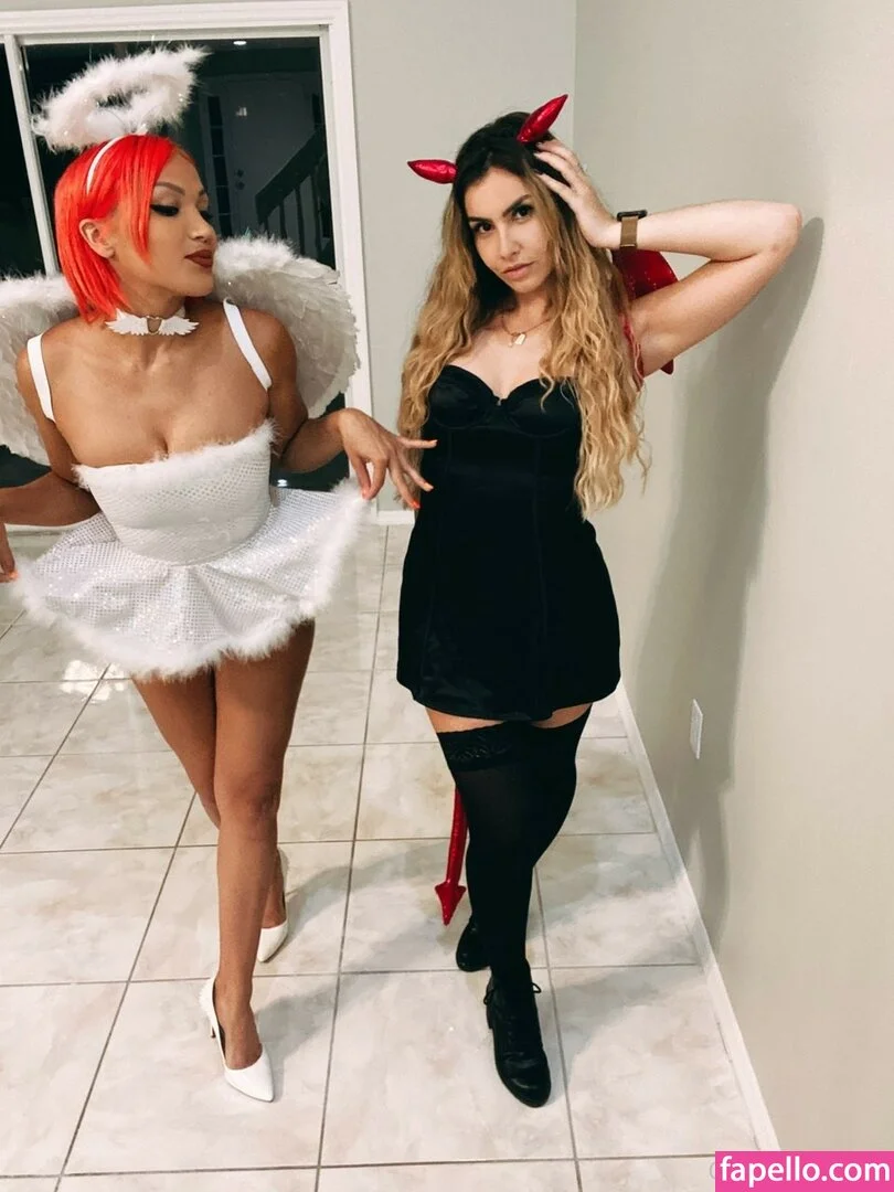 Salina De La Renta Onlyfans Photo Gallery 