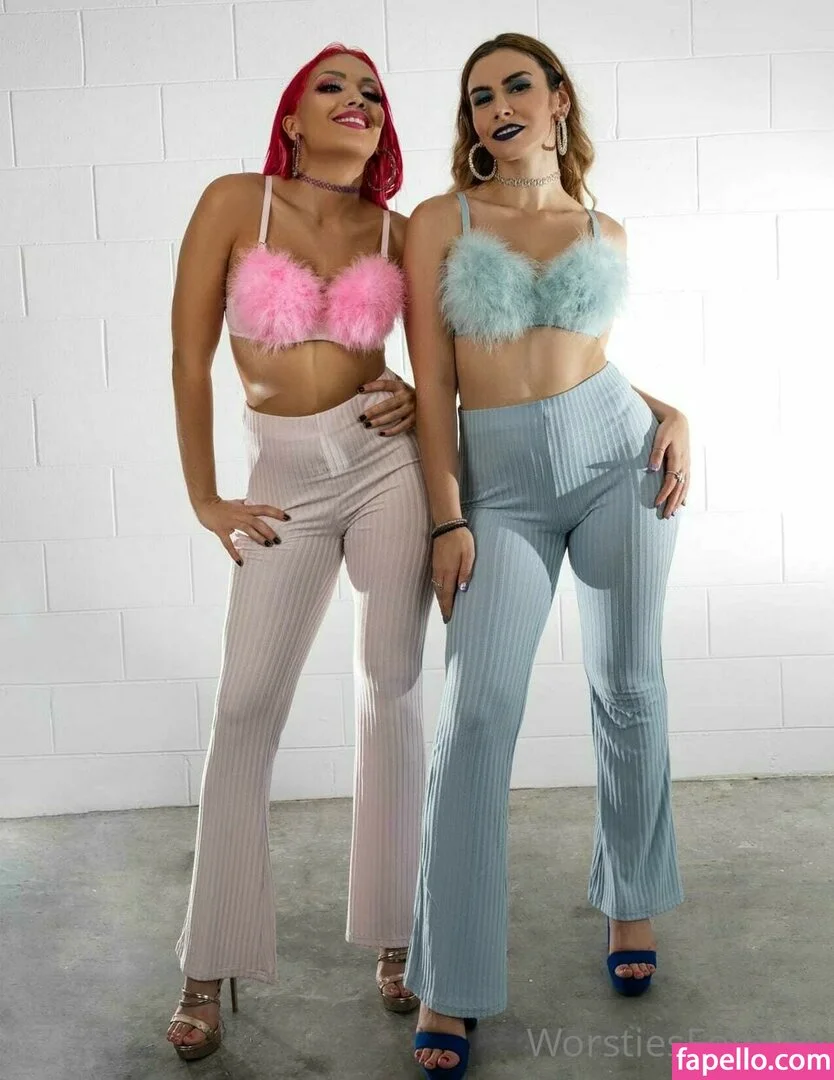 Salina De La Renta Onlyfans Photo Gallery 