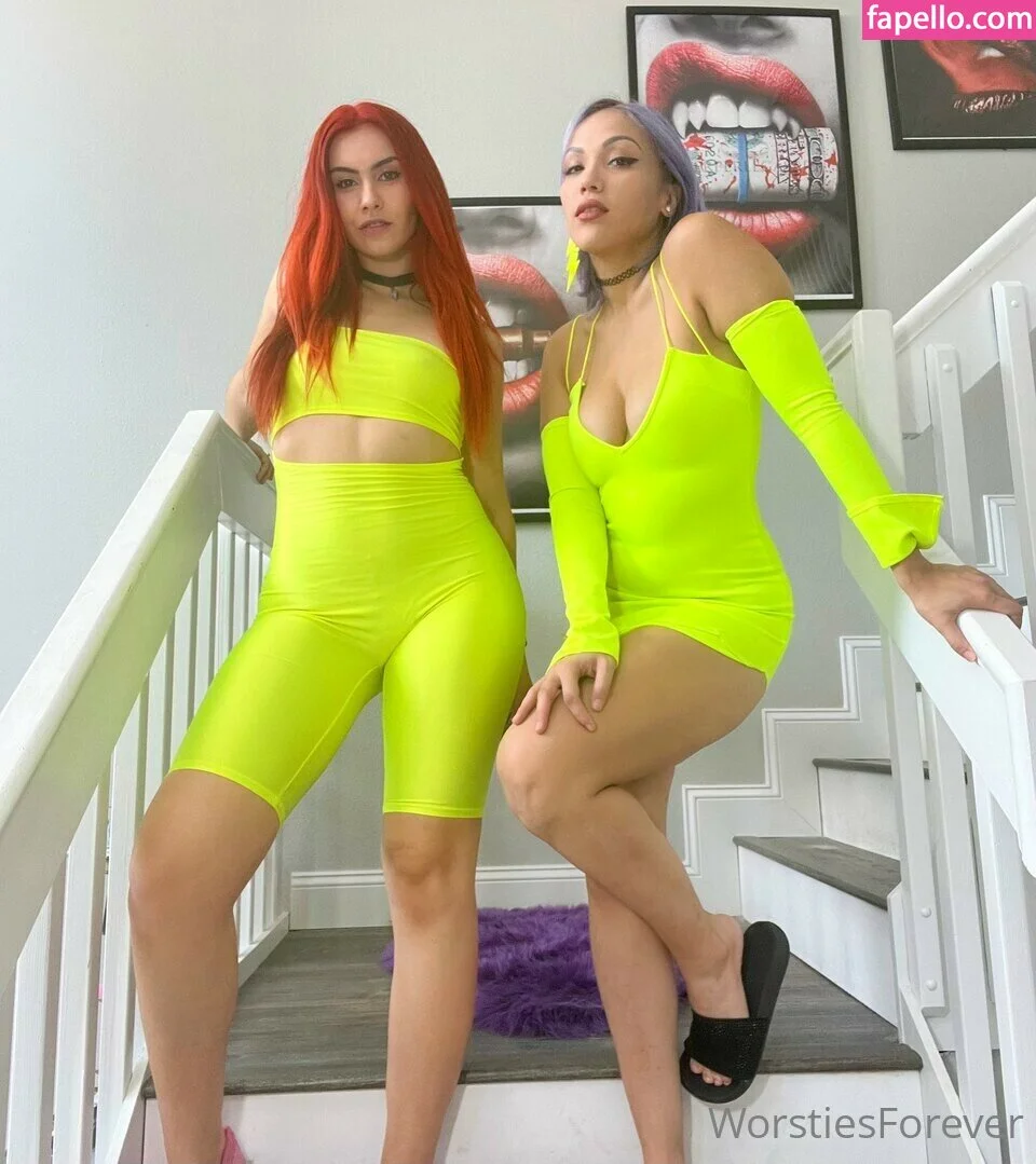 Salina De La Renta Onlyfans Photo Gallery 